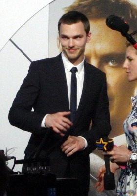 Nicholas Hoult pic #735802