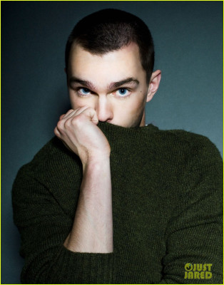 Nicholas Hoult pic #735809