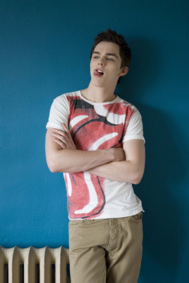 Nicholas Hoult pic #738055