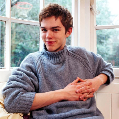 Nicholas Hoult pic #738038