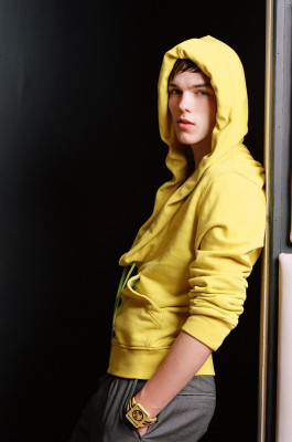 Nicholas Hoult pic #742342