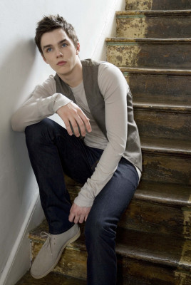 Nicholas Hoult pic #738054