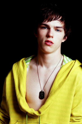 Nicholas Hoult pic #738048