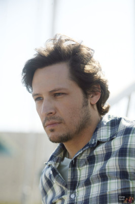 Nick Wechsler - Revenge (2011) 1x01 &quot;Pilot&quot;