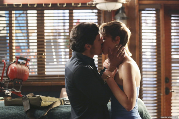 Nick Wechsler - Revenge (2013) 3x05 &#039;Control&#039;