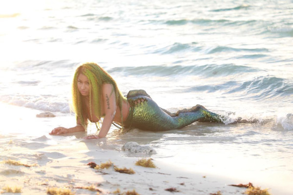 Nicki Minaj - Bed Music Video (2018)