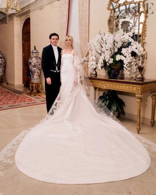 Nicola Peltz - Wedding in Palm Beach 04/09/2022