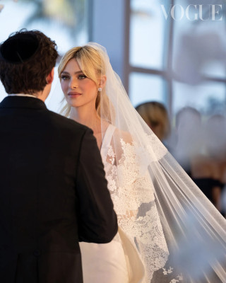 Nicola Peltz - Wedding in Palm Beach 04/09/2022