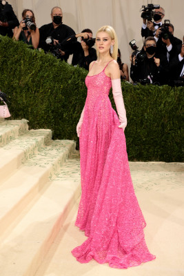 Nicola Peltz - Met Gala in New York 09/13/2021