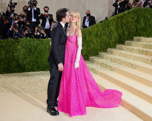 Nicola Peltz - Met Gala in New York 09/13/2021