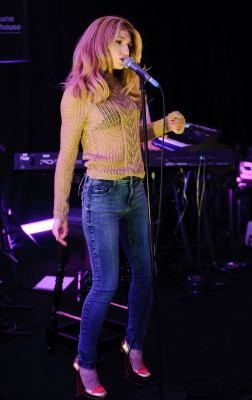 Nicola Roberts pic #452402