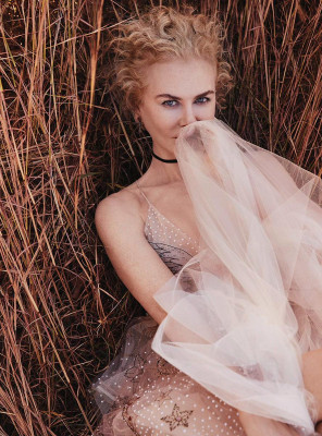 Nicole Kidman – Vogue Magazine Australia January 2017