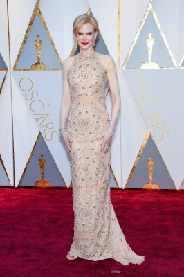 Nicole Kidman – Oscars 2017 Red Carpet in Hollywood