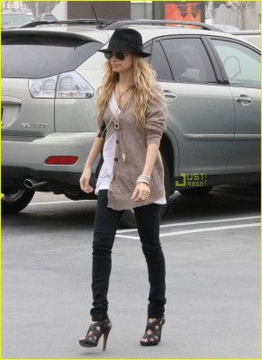 photo 28 in Nicole Richie gallery [id138472] 2009-03-04 00:00:00