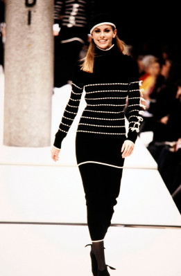 Niki Taylor ~ Fendi FW 1992