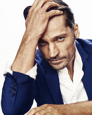 Nikolaj Coster-Waldau pic #837295