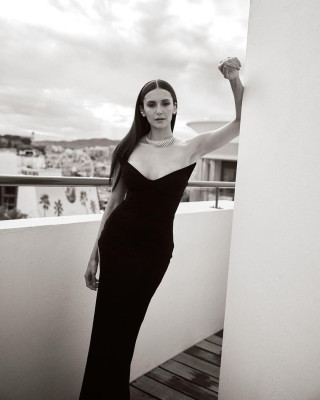 Nina Dobrev