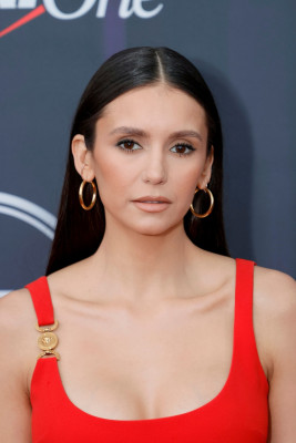 Nina Dobrev