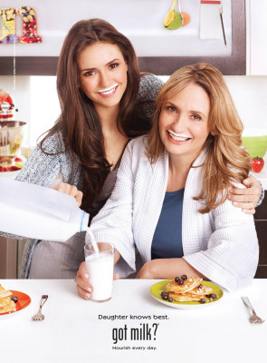 Nina Dobrev pic #514122