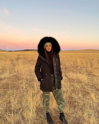 photo 3 in Nina Dobrev gallery [id1288174] 2021-01-27 00:00:00