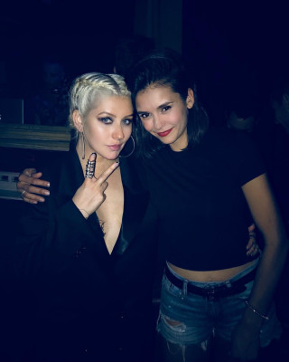 Nina Dobrev