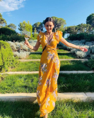 Nina Dobrev
