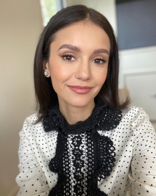 Nina Dobrev