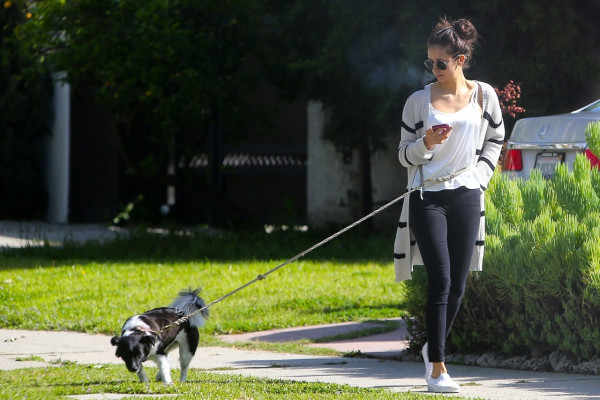 Nina Dobrev pic #1254418