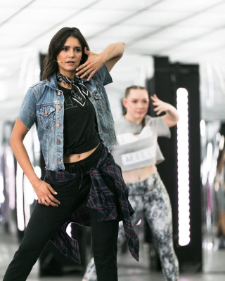 Nina Dobrev pic #1117357