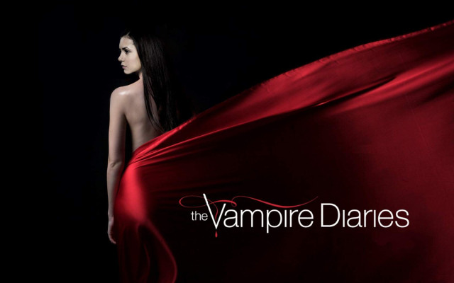 Nina Dobrev pic #723340