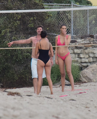 Nina Dobrev
