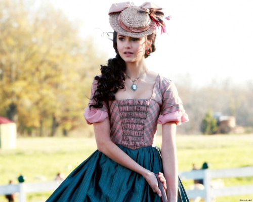 Nina Dobrev pic #298305