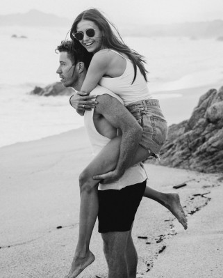 Nina Dobrev