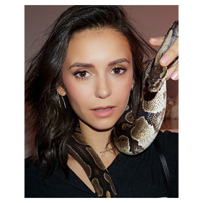 Nina Dobrev