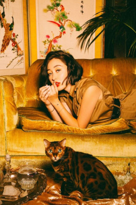 Noah Cyrus – Photoshoot for Galore Magazine October 2018