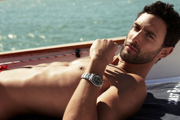 Noah Mills pic #365402