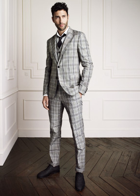 Noah Mills pic #470981