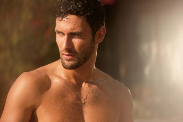Noah Mills pic #310647