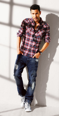 photo 3 in Noah Mills gallery [id408292] 2011-07-15 00:00:00