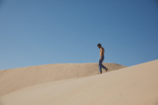 Noah Mills - Athletic Line