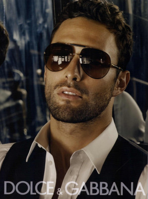 Noah Mills pic #315605