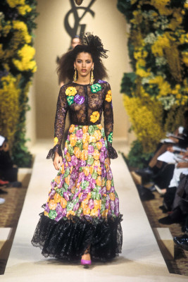 Noemie Lenoir for Yves Saint Laurent  haute couture SS 2000