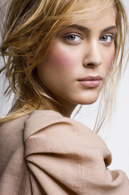 Nora Arnezeder pic #413493