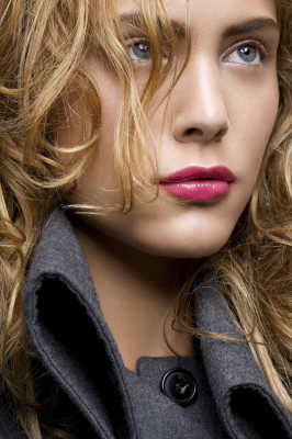 Nora Arnezeder pic #413494