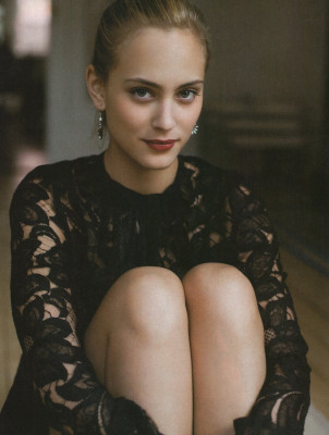 Nora Arnezeder pic #709759