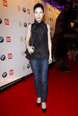 Nora von Waldstatten pic #768162