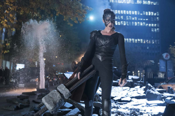 Odette Annable - Supergirl - Stills