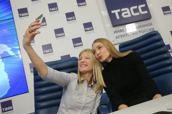 Оксана Акиньшина на пресс-конференции фильма &quot;Рассвет&quot; 23/01/19