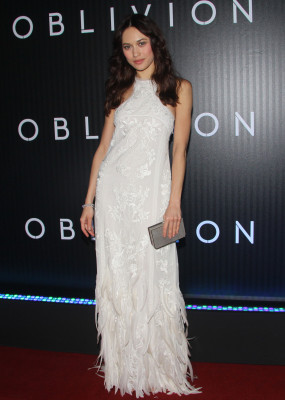 Olga Kurylenko pic #633664