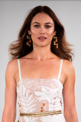 Olga Kurylenko – Walks Temperley London Show at LFW